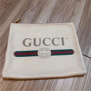 Gucci Ivory Pouch with Signature Stripe
